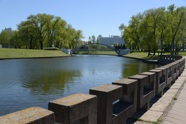 Velodorozhka - Bike Path along the Svislach River, Victory Park