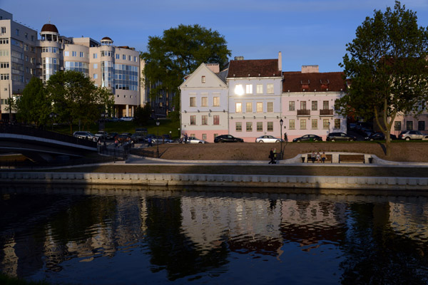 Late afternoon sun reflecting in windows of the Trinity Suburb, Minsk