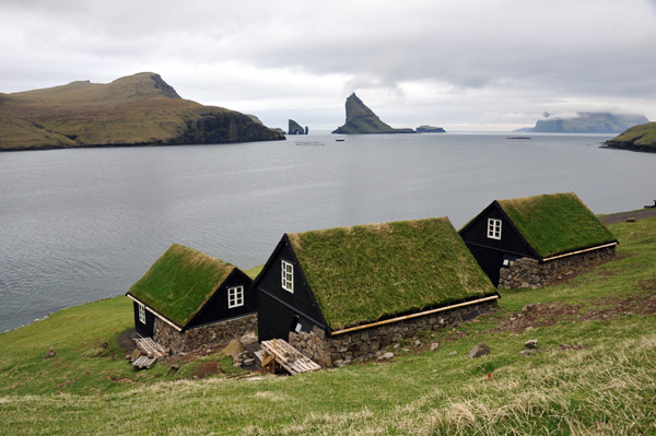 Typical Faroe Island turf-roofed houses overlooking the Sørvágsfjør∂ur, Vágar