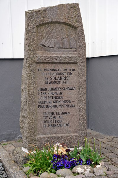 In memory of those lost in the sinking of the Slarris, 1941