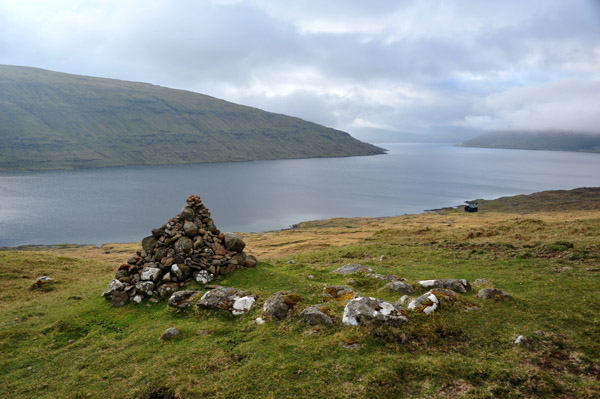 Stone cairn, perhaps marking a grave? Sørvágsvatn, Faroe Islands