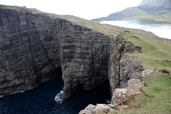 Cliffs of Trælanípan between the lake and the ocean, Vágar