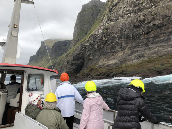 Sjferir tour boat, Vestmanna Sea Cliffs, Streymoy