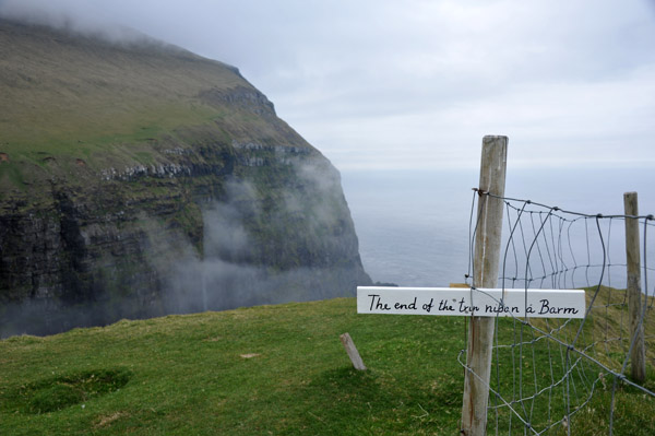 The end of the trip ninon  Barm, Cliffs of Gjgv