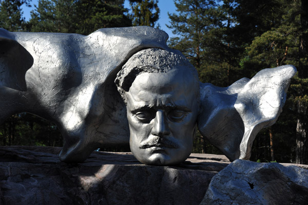 Portrait sculpture of Jean Sibelius, Helsinki