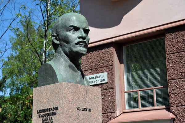 Bust of Vladimir Lenin, Leninin patsas, Aurakatu, Turku