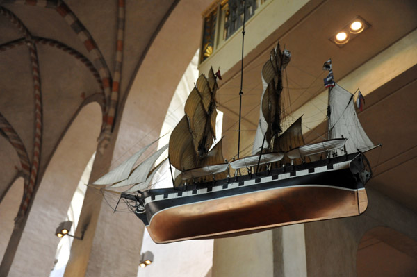 Votiv Ship of Turku Cathedral - Kirkon votiivilaiva
