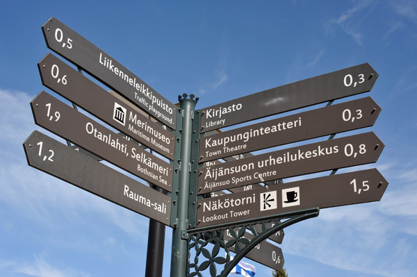 Signs to the tourist sights of Rauma