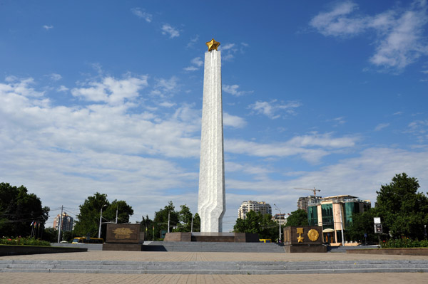Wings of Victory Monument, Kvitnia Square, Odessa