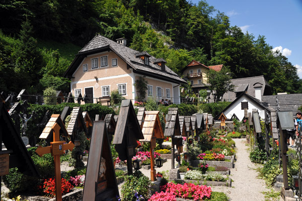 Cemetery at Pfarrkirche Mari Himmelfahrt, Hallstatt