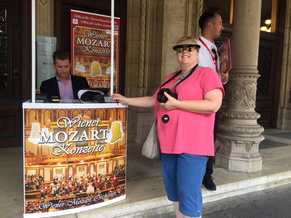 Buying tickets for the Wiener Mozart Konzerte