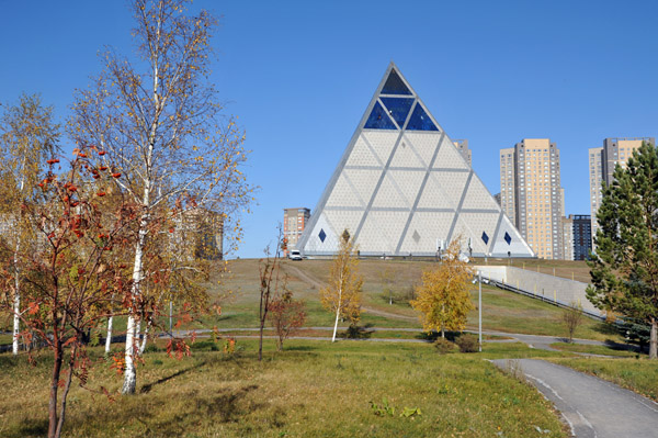 Astana Oct18 199.jpg