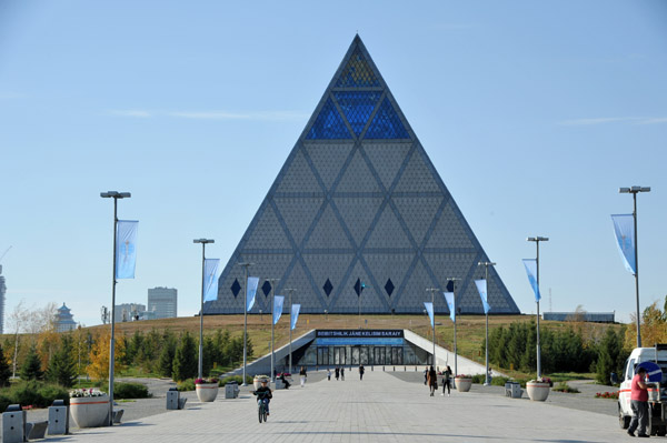 Astana Oct18 228.jpg
