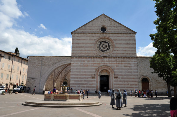 Basilica di Santa Chiara - Basilica of St. Clare, Assisi