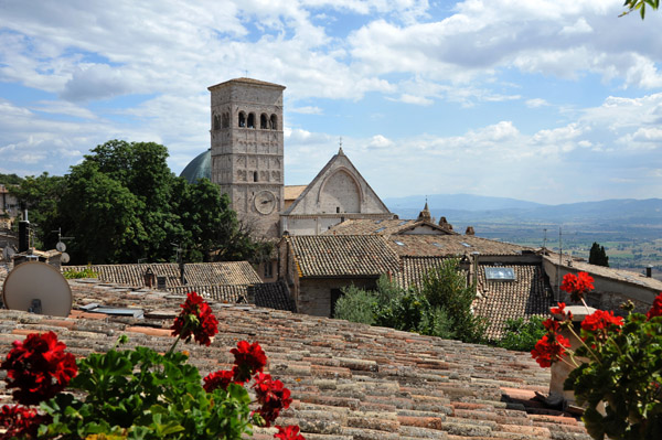 Cathedral of San Rufino from Bar Giardino San Lorenzo, Assisi