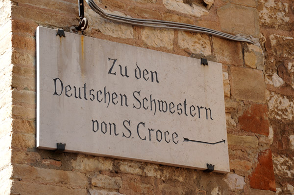Zu den Deutschen Schwestern von S. Croce, Assisi