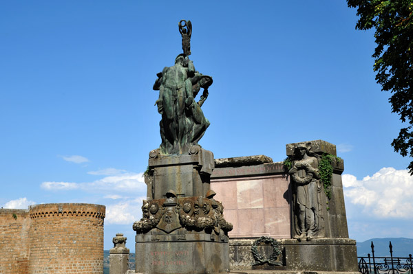 War Memorial, Piazza Cahen, Orvieto