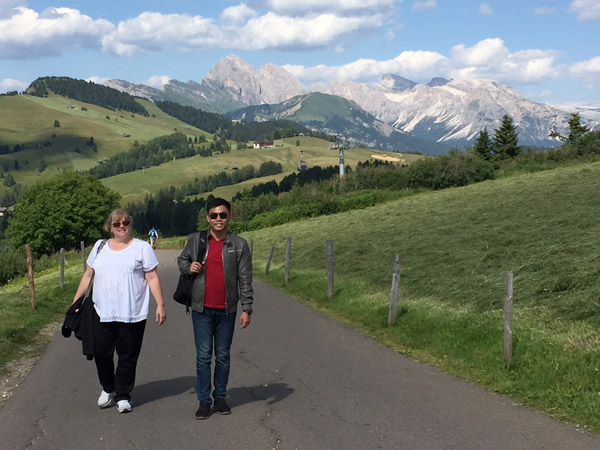 Debbie and Max, Seiser Alm