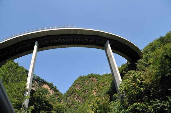 Loop in the road as the SP99 climbs towards San Genesio