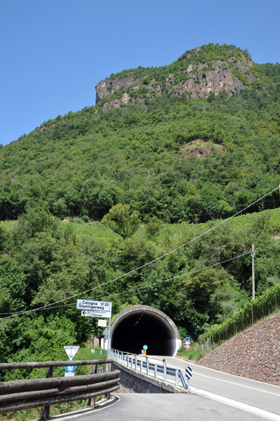 Tunnel on the Strada Provinziale 99 to Genesio