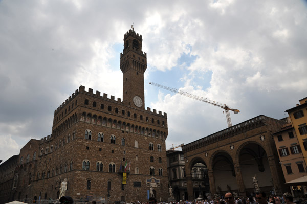 Palazzo Vecchio, Piazza delle Signoria