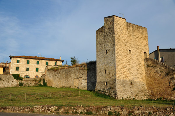 Town Wall, Asciano