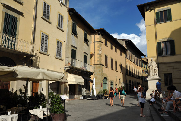 Piazza San Francesco, Via Cavour, Arezzo