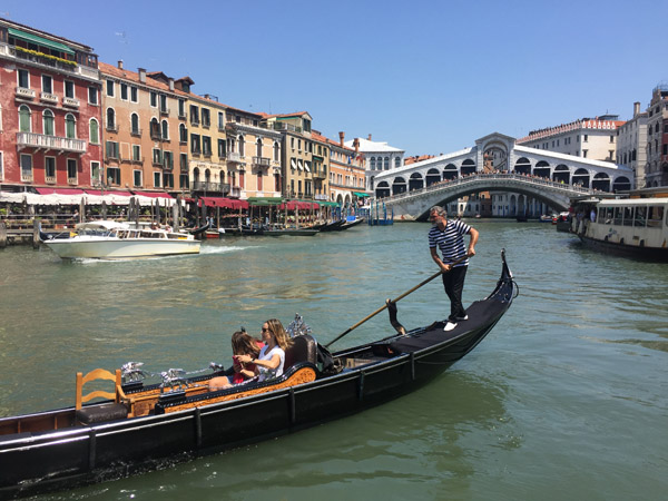 Gondola in front of the Rialto Bridge, Venice