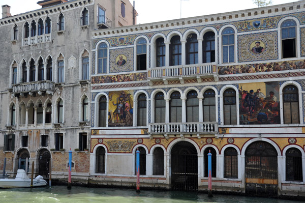 Grand Canal - mosaic covered Palazzo Barbarigo