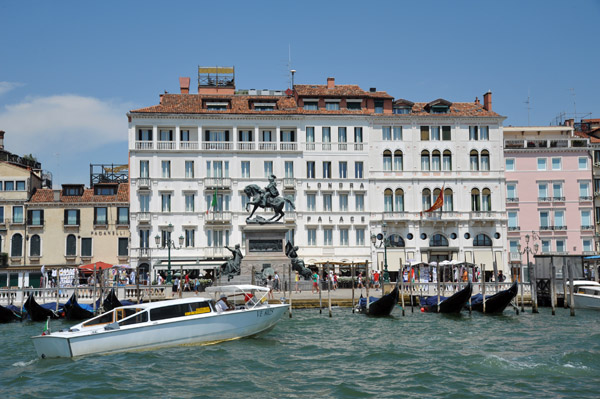 Hotel Londra Palace and Vittorio Emanuele II Monument, Riva degli Schiavoni