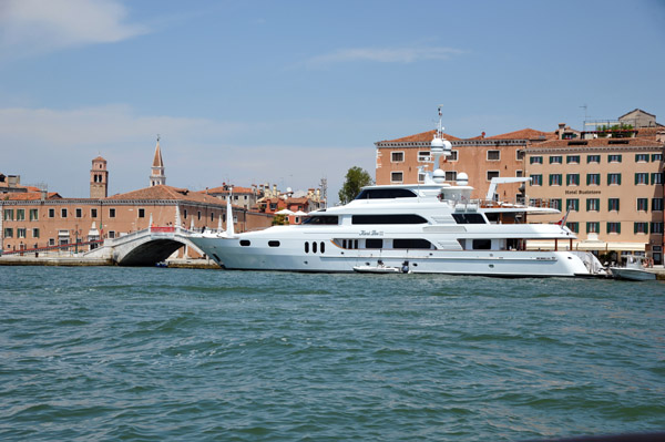 Charter Yacht Keri Lee III (53.95m), Venice