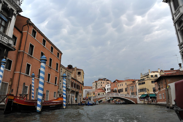 Threatening clouds over Venice, Cannaregio Canal, Guglie Bridge