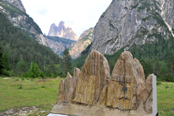 Model with climbing routes on the Tre Cime