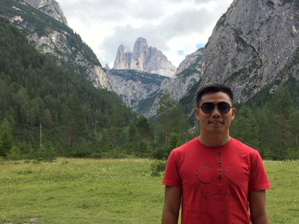 Max with the Three Peaks