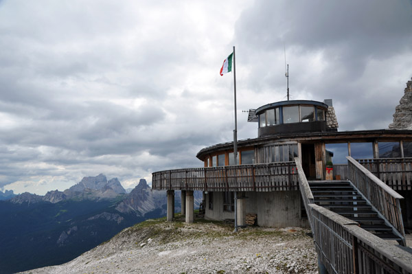The restaurant hut at Ra Valles, 2475m