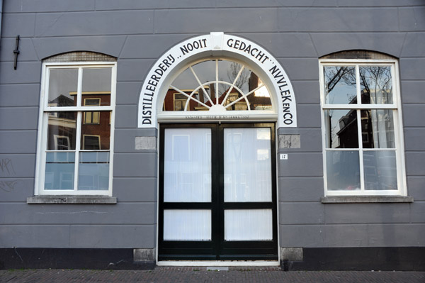 Distilleerderij N.V. Vlek en Co, Brabantse Turfmarkt 17