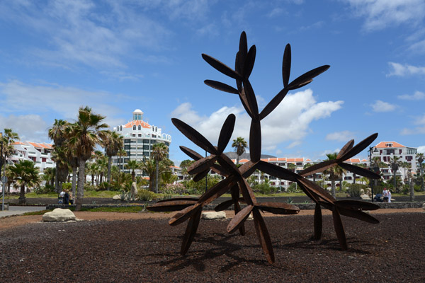 Iron sculpture, Paseo Francisco Andrade Fumero, Playa de las Amricas, Tenerife