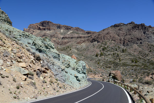 Green stone, Carretera de las Caadas del Teide, Tenerife
