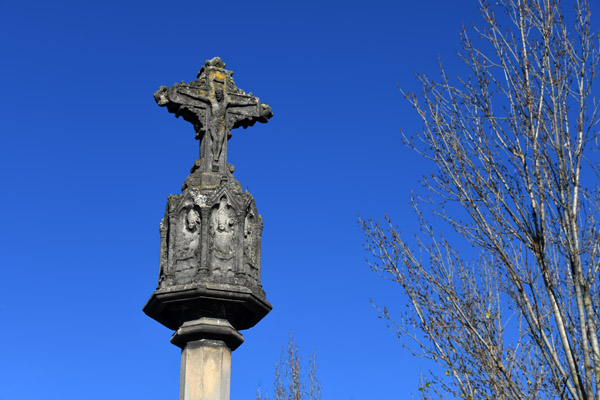 Medieval cross at the south end of the Santa Engracia Bridge, Pamplona