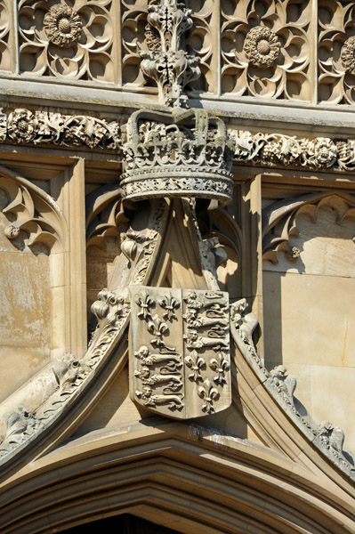 Coat-of-Arms over the gate to King's College