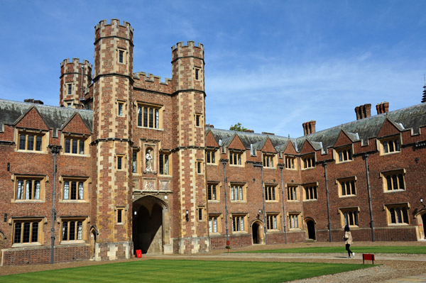 Second Court of St. John's College, considered the finest Tudor court in England