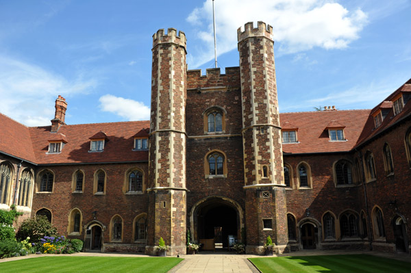 Queens' College has the oldest gatehouse at Cambridge University