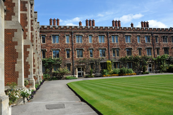 Walnut Tree Court, Queens' College