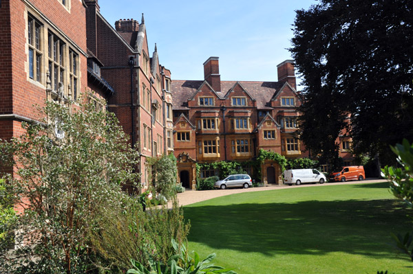 Latham Lawn, Trinity Hall