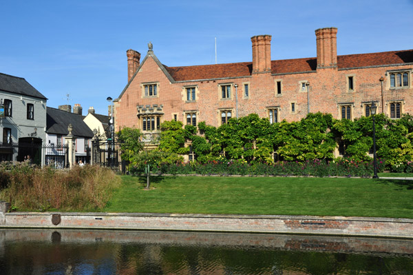 River Court, Magdalene College, across from where the Cam River punting trips start