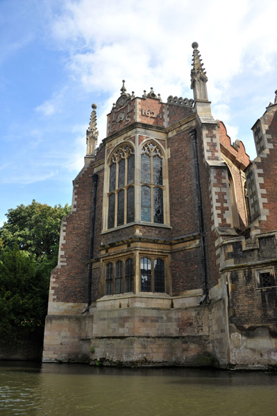 St. John's College building dated 1624