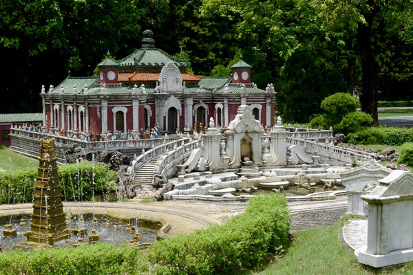 The Magnificent Waterworks at Yuan-Ying Temple, Old Summer Palace