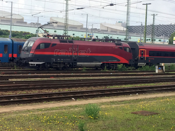 Railjet Express (RJX) locomotive, Budapest