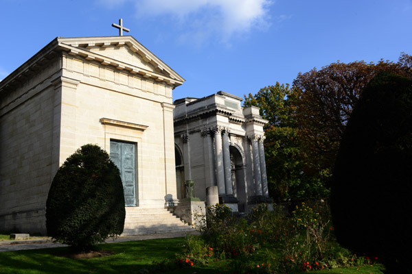 Père Lachaise Cemetery Chapel
