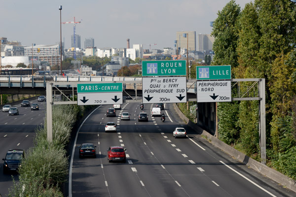 Autoroute A4 leaving Paris to the east by bicycle 